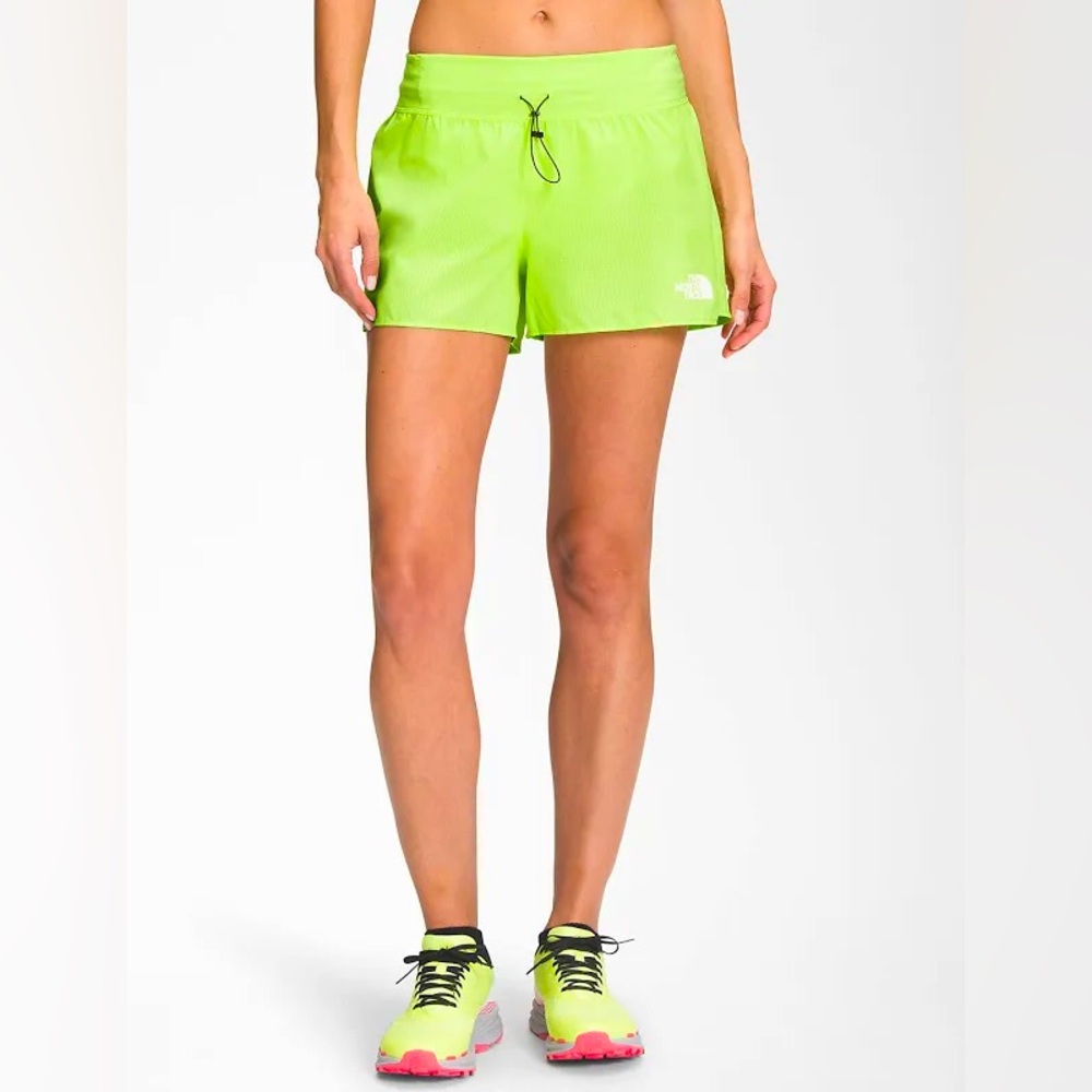 NWT North Face Women’s Movmynt Short 2.0 - Small